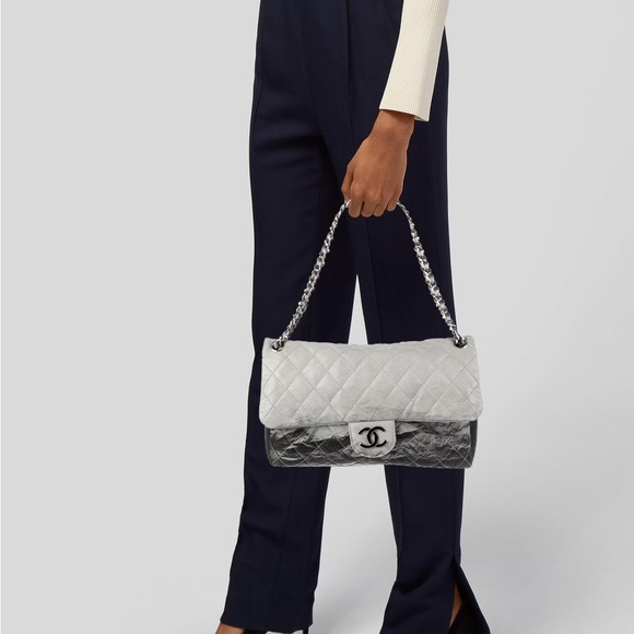 [SOLD] Chanel Vinyl Quilted Jumbo Melrose Degrade Flap Bag - Picture 4 of 16